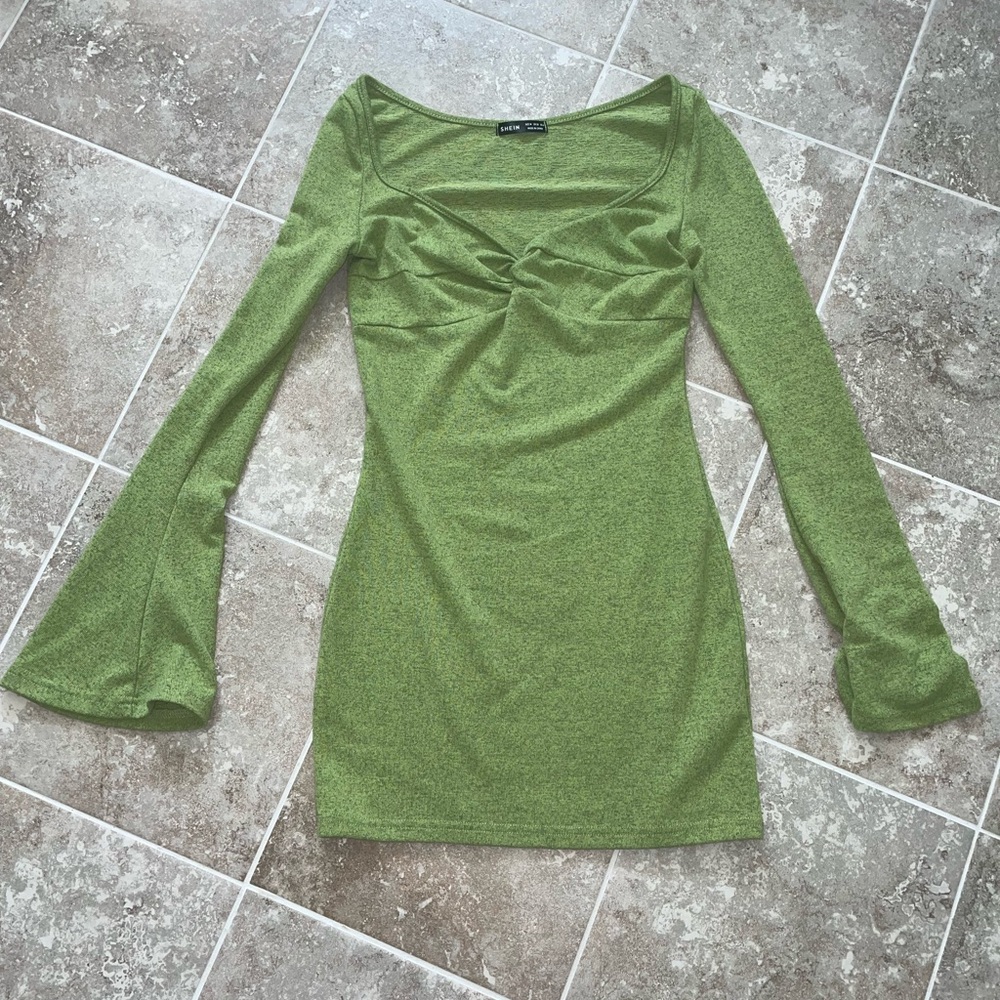 Green Long Sleeve Dress